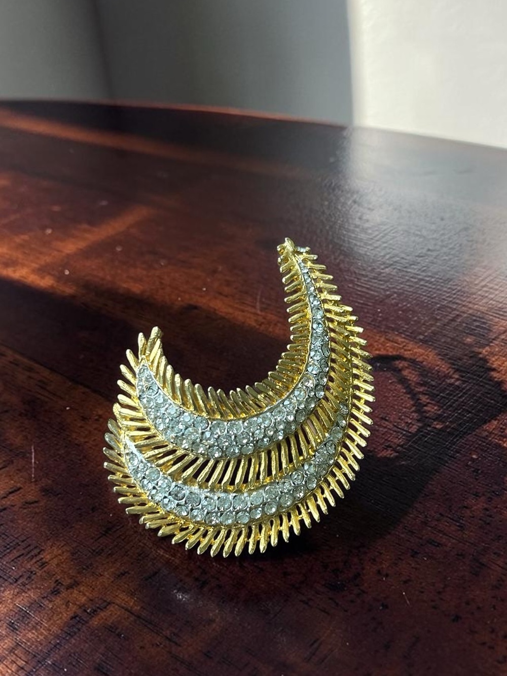Gold-Tone Rhinestone Feather Plume Brooch Vintage Style Pin